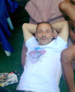 [בתמונה: יוסי עטר ז"ל. מקור התצלום - משפחת הנרצח. שם הצלם אינו ידוע. התצלום הופיע לראשונה באתר אשדוד פורט. אנו מאמינים שאנו עושים בתמונה שימוש הוגן]