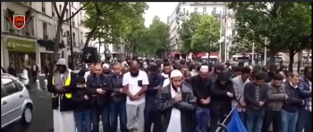 [בתמונה: מדוע מדינות המערב מלאות היום באנשים ללא זכות הצבעה או שוויון אזרחי מלא? התמונה היא צילום מסך]