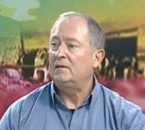 [תמונתו של אליק רון היא צילום מסך מסרטון היו טיוב: "הקמת שדה תעופה בינלאומי בלב עמק יזרעאל"]