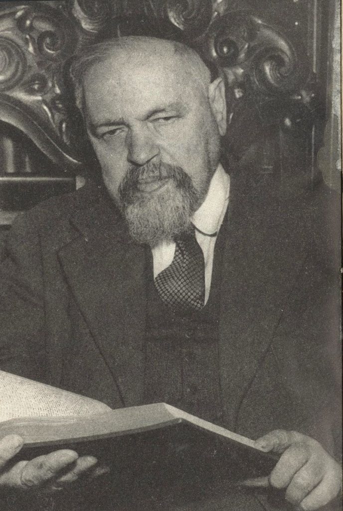 [תמונתו של הרב מאיר בר אילן משמאל נוצרה והועלתה לויקיפדיה על ידי אוניברסיטת בר אילן. קובץ זה הוא בעל רישיון Creative Commons להפצה, תחת רישיון זהה, גרסה: CC BY-SA 2.0]