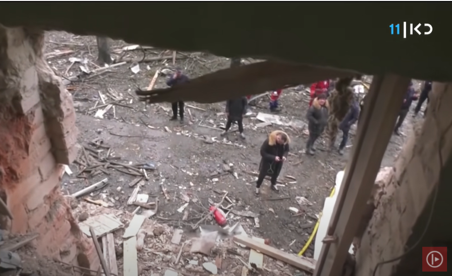 [בתמונה: ההרס בערי אוקראינה... רק פוטין אשם? התמונה היא צילום מסך]
