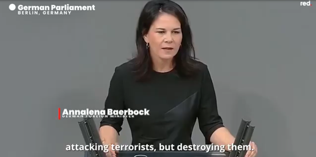 [שרת החוץ הגרמנית, אנלנה ברבוק, בנאום תמיכה בישראל. המקור: צילום מסך מסרטון הפרלמנט הגרמני][שרת החוץ הגרמנית, אנלנה ברבוק, בנאום תמיכה בישראל. המקור: צילום מסך מסרטון הפרלמנט הגרמני]