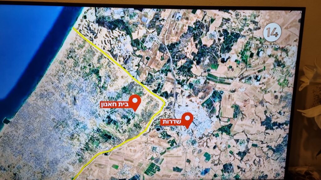 [בתמונה: איך נותרו מנהרות ובתים שולטים בבית חנון? התמונה היא צילום מסך]