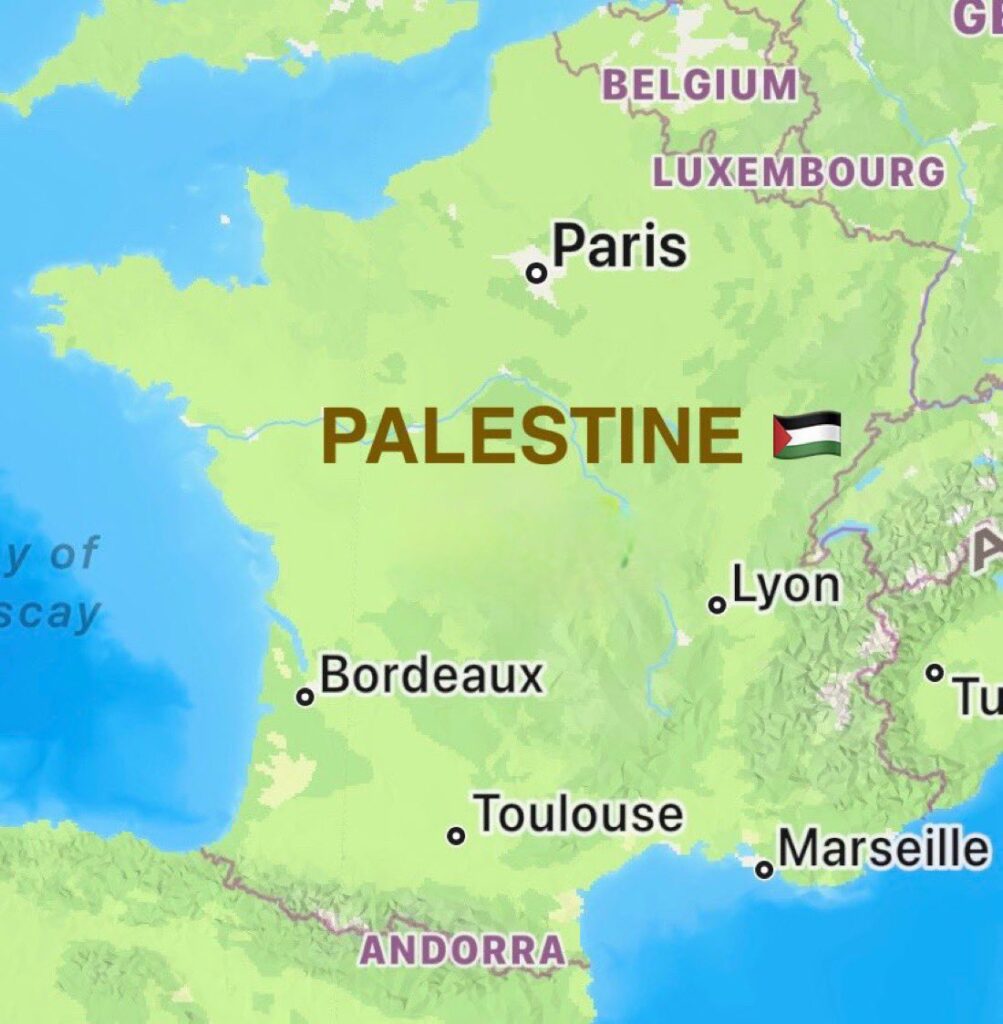 בתמונה: דווקא כשהפלסטינים הפכו לסמל הכאוס העולמי, החליט מקרון להכיר בהם... המקור: דף הטוויטר של Mosab Hassan Yousef. אנו מאמינים כי אנו עושים בתמונה שימוש הוגן]